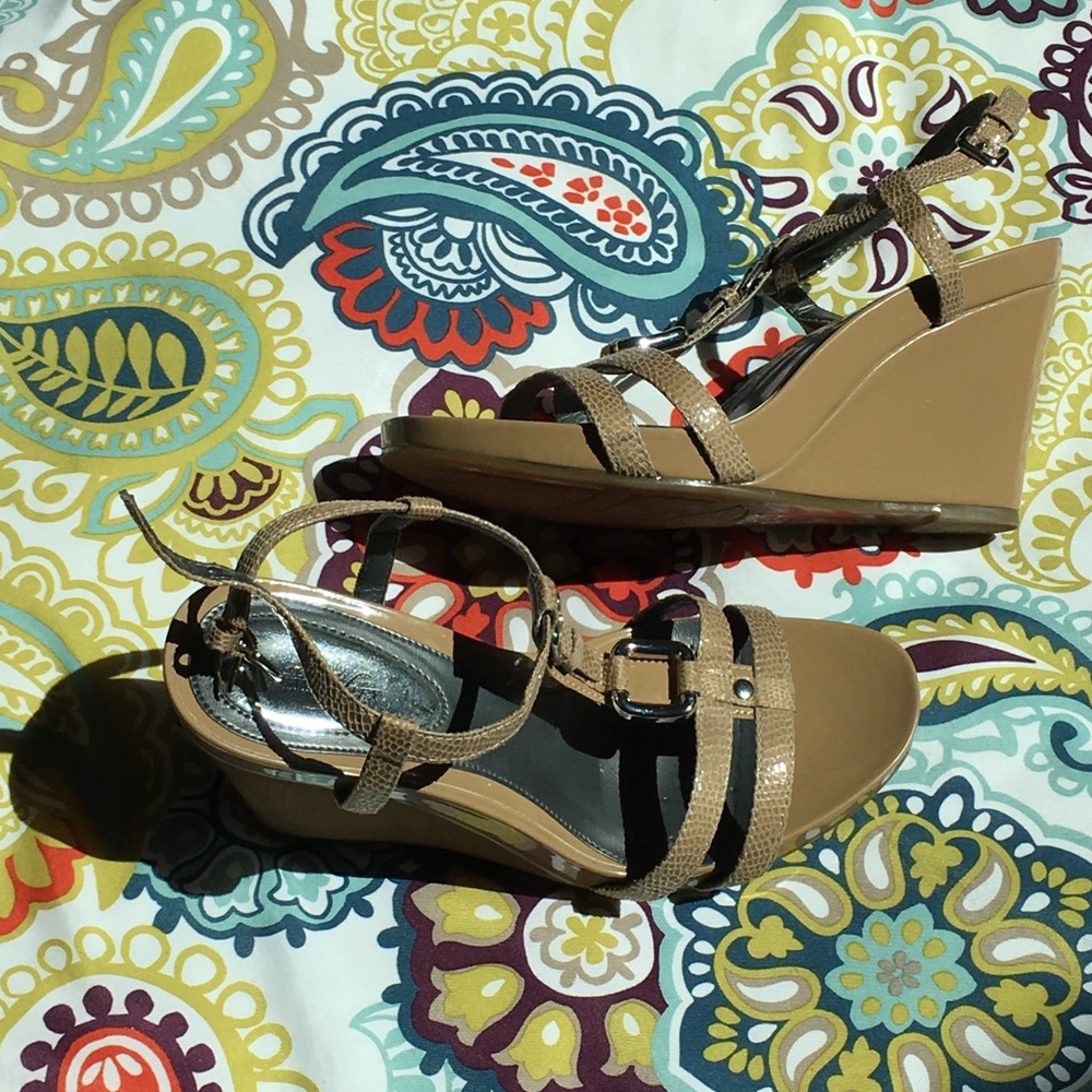 Alfani Step-n-flex Tan Faux Patent Wedge